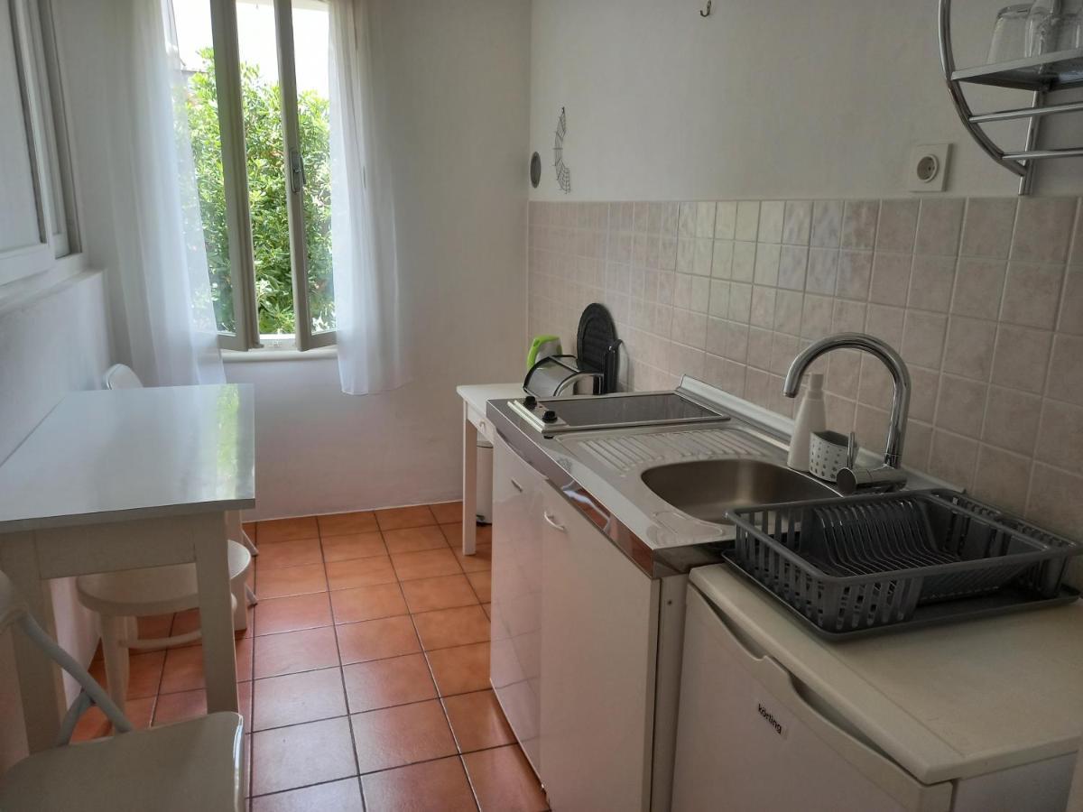 With Terace Apartment *