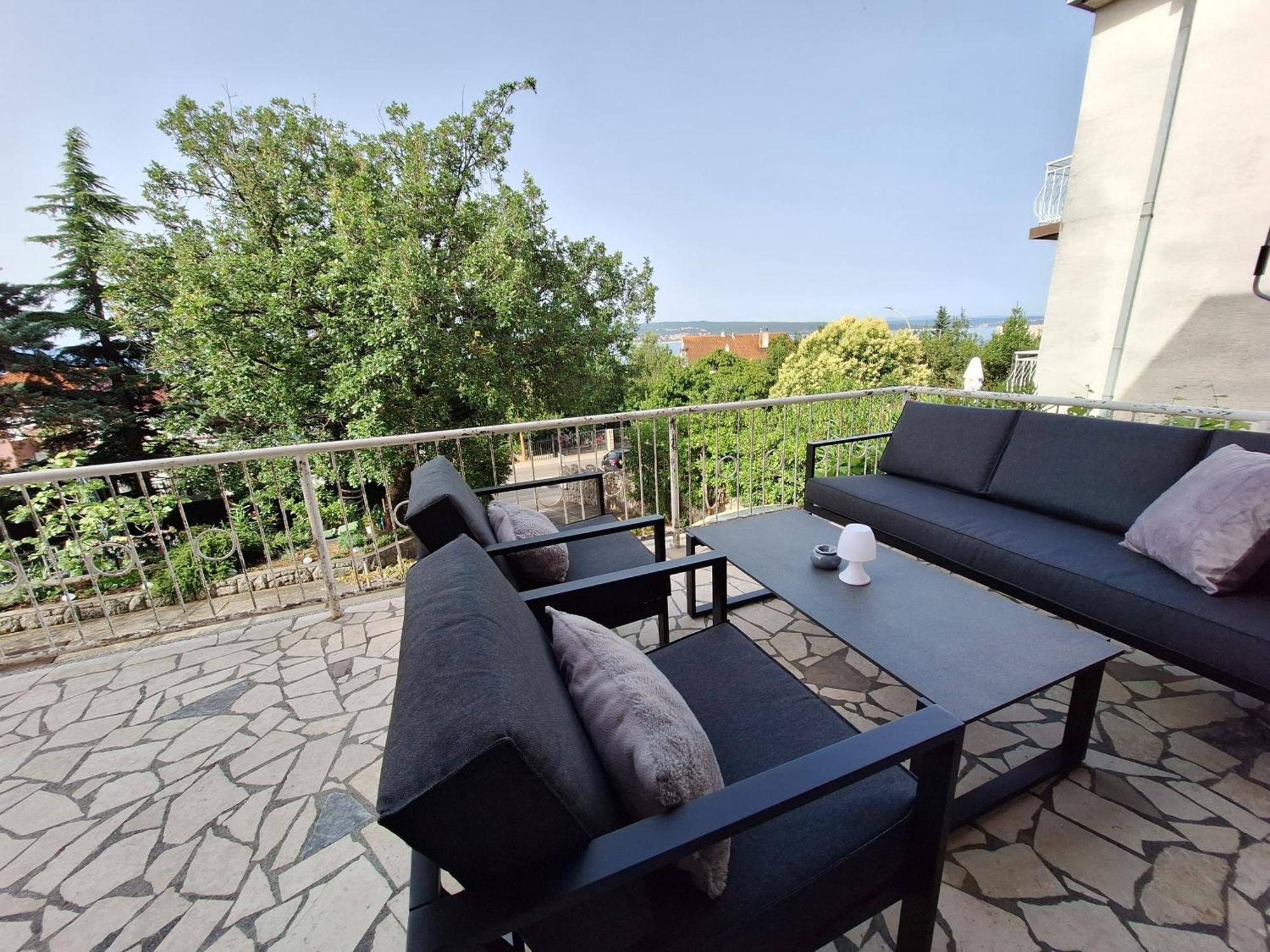 Apartment With Terace